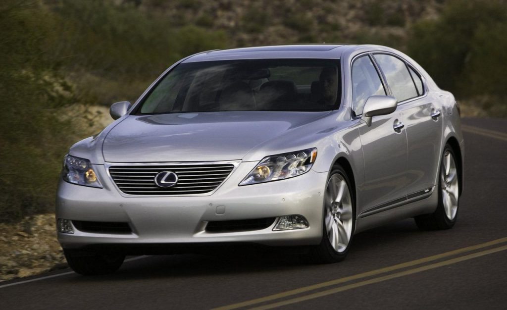 gia-cho-thue-xe-4-cho-ngay-tet