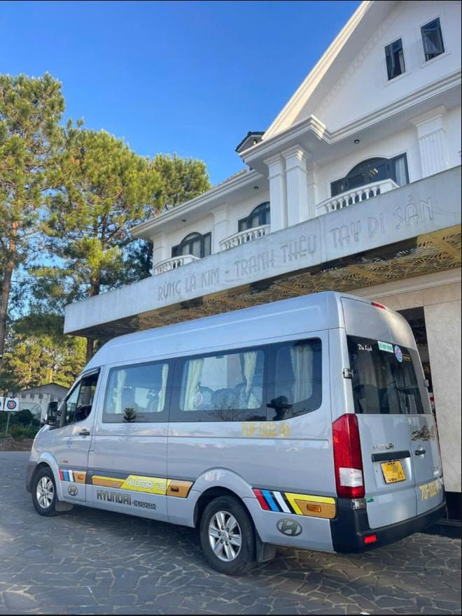 Thuê xe Hyundai 16 chỗ I70