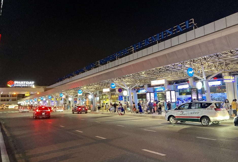 Thuê Xe Có Tài Uy Tín Tại Sài Gòn: Đội Ngũ Tận Tình, Xe Đời Mới Từ 4 Đến 29 Chỗ